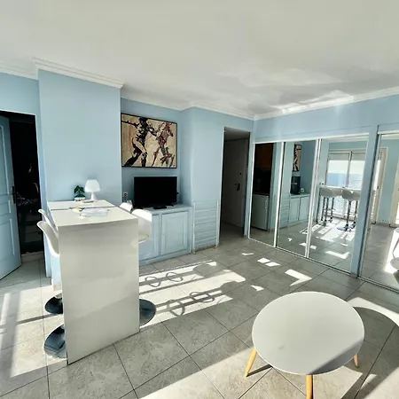 Louise Appartement, By Welcome To Cannes